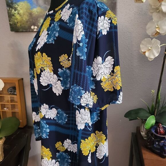 Apt 9 Puff Sleeve Floral any plaid navy blue Blouse Top XL women's plus - Picture 2 of 5